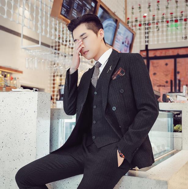 黑色時尚職業裝定制