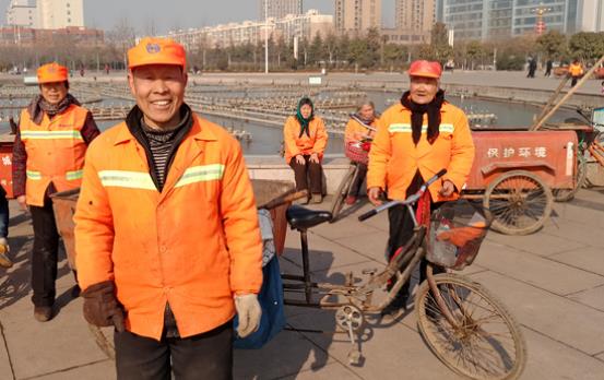 環(huán)衛(wèi)工人在工作